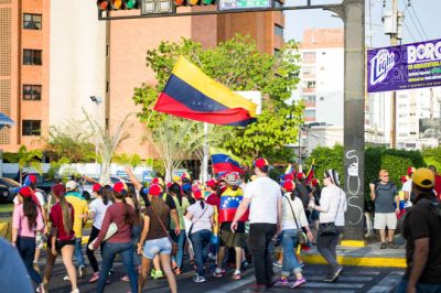 Venesuelada etiraz aksiyaları zamanı ölənlərin sayı 12-yə çatıb