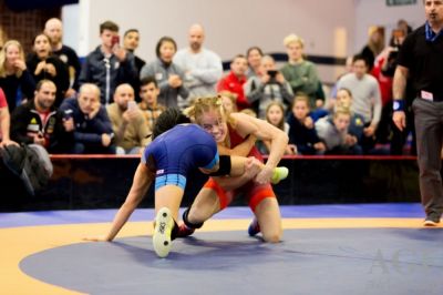 Güləşçimiz Mariya Stadnik İsveçdə beynəlxalq turnirdə gümüş medal qazanıb