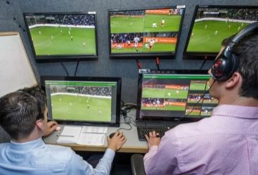 FIFA: 2018-ci il dünya çempionatında hakimlərə video kömək sistemi tətbiq ediləcək