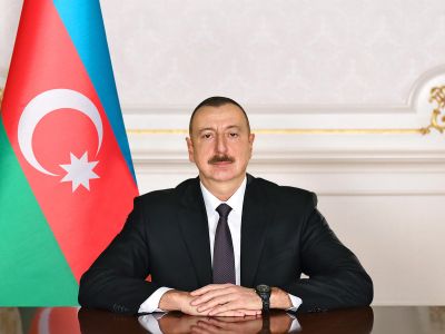 Prezident İlham Əliyev Anna Netrebkonu “Dostluq” ordeni ilə təltif edib