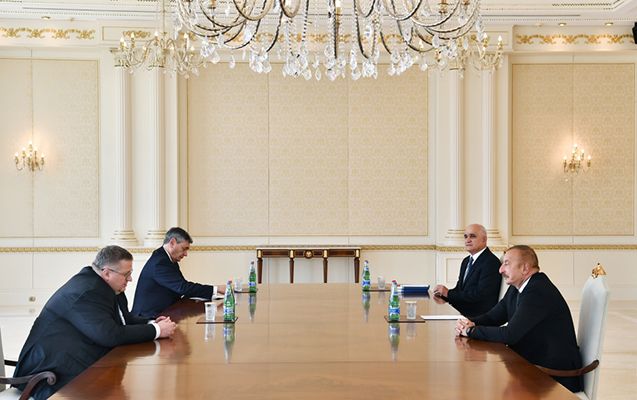 Prezident Rusiya Baş nazirinin müavini ilə görüşdü