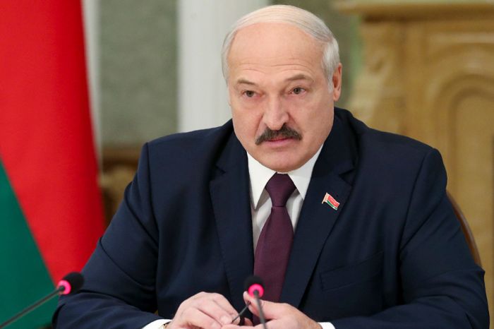 Lukaşenko Rusiyanın Ukraynaya hücum etmək niyyətində olmadığını bildirib