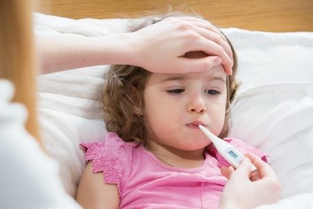 Pediatr uşaqlar arasında kütləvi virusun yayılmasının səbəblərini açıqlayıb