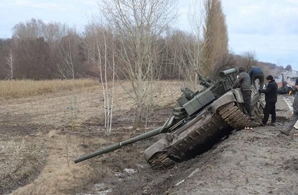Rusiya Ukrayna artilleriya qurğusunu məhv etdi - VİDEO
