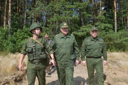"Minsk Ukrayna ilə sərhəddə xüsusi təyinatlıları rotasiya edir"- Ukrayna ordusu