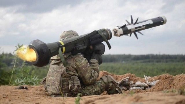 NATO ölkələrindən Ukraynaya göndərilən silah anbarları VURULDU