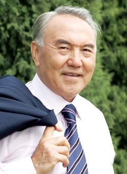 Nazarbayev: İnvestorlara hər cür şərait yaradacağıq