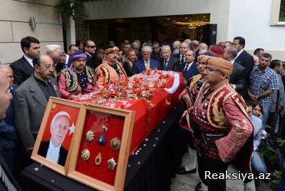 Ankarada Süleyman Dəmirəlin vəfatı ilə əlaqədar rəsmi mərasim keçirilib - FOTOLAR