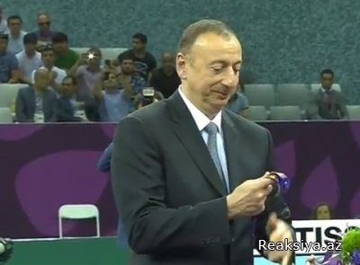 Radik İsayevə qızıl medalı İlham Əliyev təqdim etdi - VİDEO