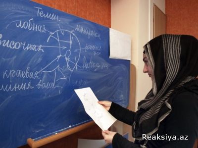 Rusiyada xalqın böyük əksəriyyəti təhsil müəssisələrində hicab taxılmasına qarşıdır