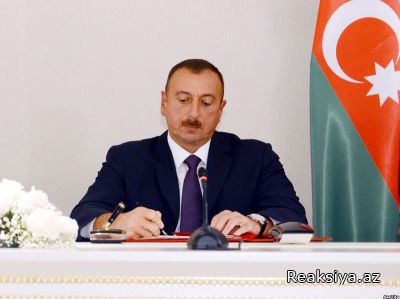 Prezident İlham Əliyev KİV əməkdaşlarına fəxri adların verilməsi haqqında sərəncam imzalayıb