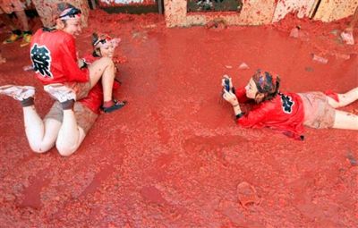 İspaniyada pomidor festivalı keçirilib - FOTOLAR