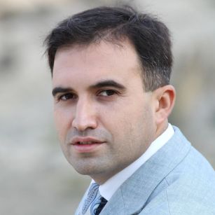 Hacı Nuran İbrahimova səsli mesajla dəstək olaq
