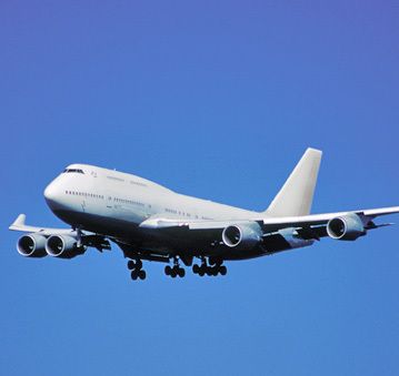 Bakıdan Bağdada yenidən aviareys açıldı