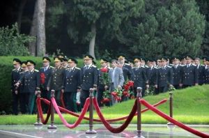 Prokurorluq işçiləri Şəhidlər xiyabanını ziyarət etdi