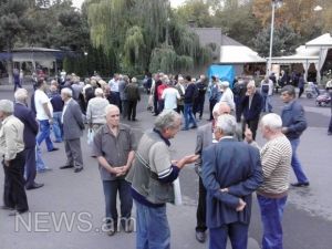 İrəvanda konstitusiya islahatları əleyhinə mitinq keçirilir