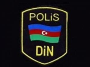 Polis əməkdaşı işdən qovuldu və istintaqa cəlb edildi