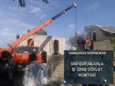 Dövlət Komitəsindən məscidin sökülməsi ilə bağlı - Açıqlama