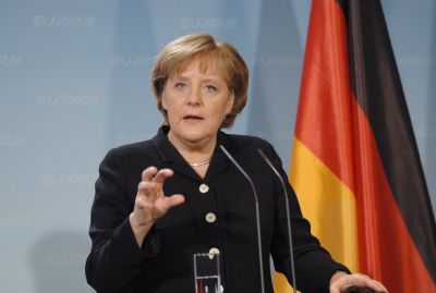 Sərhədləri bağlamaq Avropada müharibə çıxaracaq - Merkel