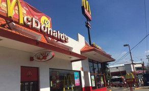 "McDonald’s"dan alınan hamburgerin içindən siçovul çıxıb