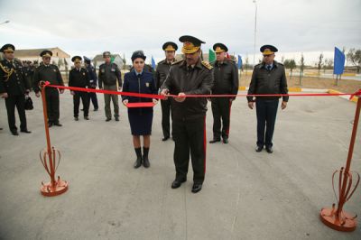 Ordumuz qısa dövr ərzində düşmənə zərbələr vuraraq əsas istiqamətlərdə onu sarsıdıb - Nazir