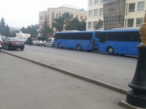 Sabunçu polisinin qarşısında ekstremistlərlə qarşıdurma - Daxili Qoşunlar yeridilib