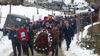 İki neftçi dəfn olundu - FOTOLAR