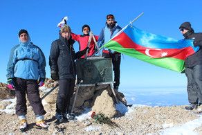 "Heydər zirvəsi"ndə ulu öndərin xatirəsi yad edildi