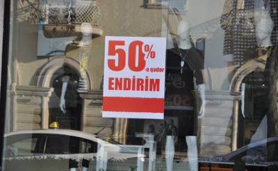 “Endirimlər mövsümü” açıldı - Kim kimi aldadır? - FOTOLAR