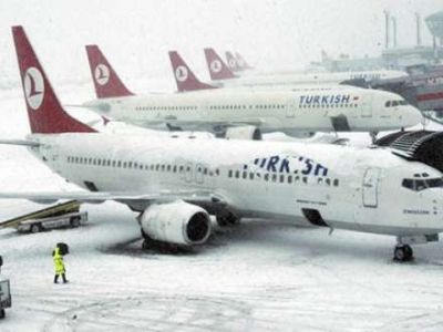 İstanbul-Bakı reysi yenə təxirə salındı