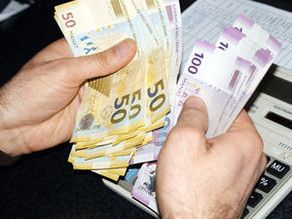 Bir neçə bank valyuta satışını dayandırdı