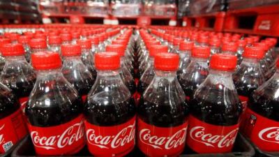 Coca Cola prezidentin göstərişindən nəticə çıxardı - Qiymətləri 30 faiz qaldırdı