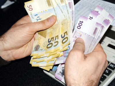 Dolların bugünkü məzənnəsi