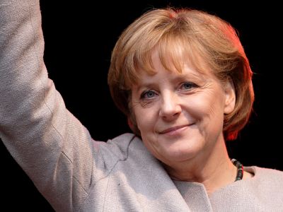 Angela Merkel Türkiyəni qaçqın məsələsində haqlı gördü