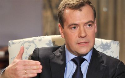 `Cəbhədəki vəziyyət bizi narahat edir` - Medvedev