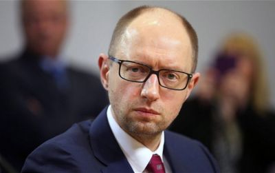 Yatsenyuk istefaya göndərildi - Ukrayna yeni baş nazirini seçdi