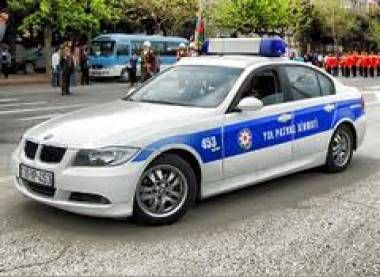 Yol polisi iki futbolçumuzu saxladı...