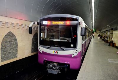 Bakı metrosundan sərnişinlərə sürpriz