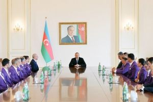 Azərbaycan prezidenti Paralimpiya Oyunlarında iştirak etmiş idmançılarla görüşüb