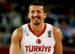 Hidayət Türkoğlu Türkiyə Basketbol Federasiyasının prezidenti seçilib