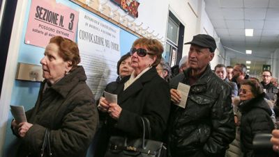 İtaliyada referendum: konstitusiya islahatlarının əleyhdarları qalib gəlib