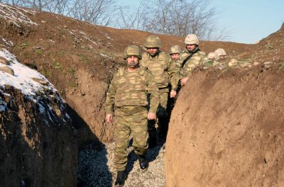 Azərbaycan ordusunun ön xətdə yerləşən bölmələrinin hazırlığı yoxlanılıb - FOTOLAR