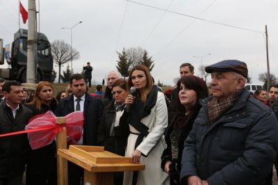 Millət vəkili Boluda Qarabağ parkı və ilk Xarıbülbül abidəsinin açılışında iştirak edib