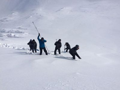 Bir qrup jurnalist Xınalığa yollandı, alpinistlərin axtarışını izləyəcəklər