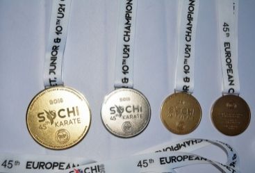 Karateçilərimiz Avropa çempionatında dörd qızıl medal qazanıblar