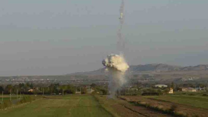 Düşmən yenə qadağan olunmuş bomba atdı - FOTO