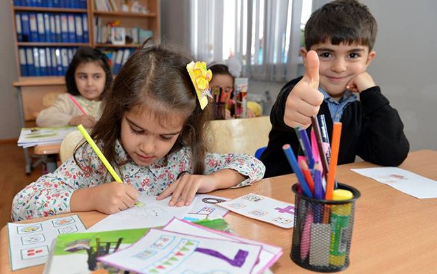 Nazirlikdən məktəblərdə dərslərin sayının artırılması xəbəri ilə bağlı - Açıqlama