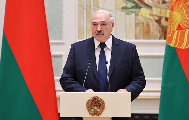 Lukaşenko: “Belarus “buz müharibəsi” astanasındadır”