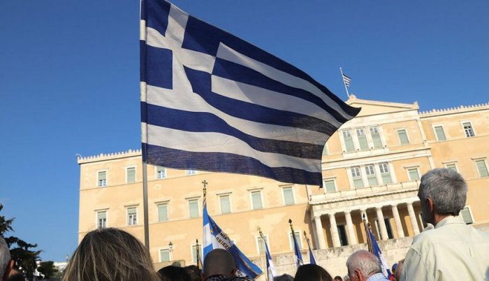Yunanıstan parlamenti eynicinsli evlilik qanununu təsdiqlədi