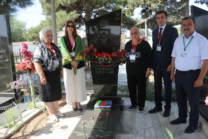 Günay Ağamalı Neftçala rayonunda şəhid məzarlarını ziyarət etdi - FOTO - VİDEO